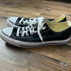 Chuck Taylor Converse All Stars Black Men’s 8.5 / Women’s 10.5